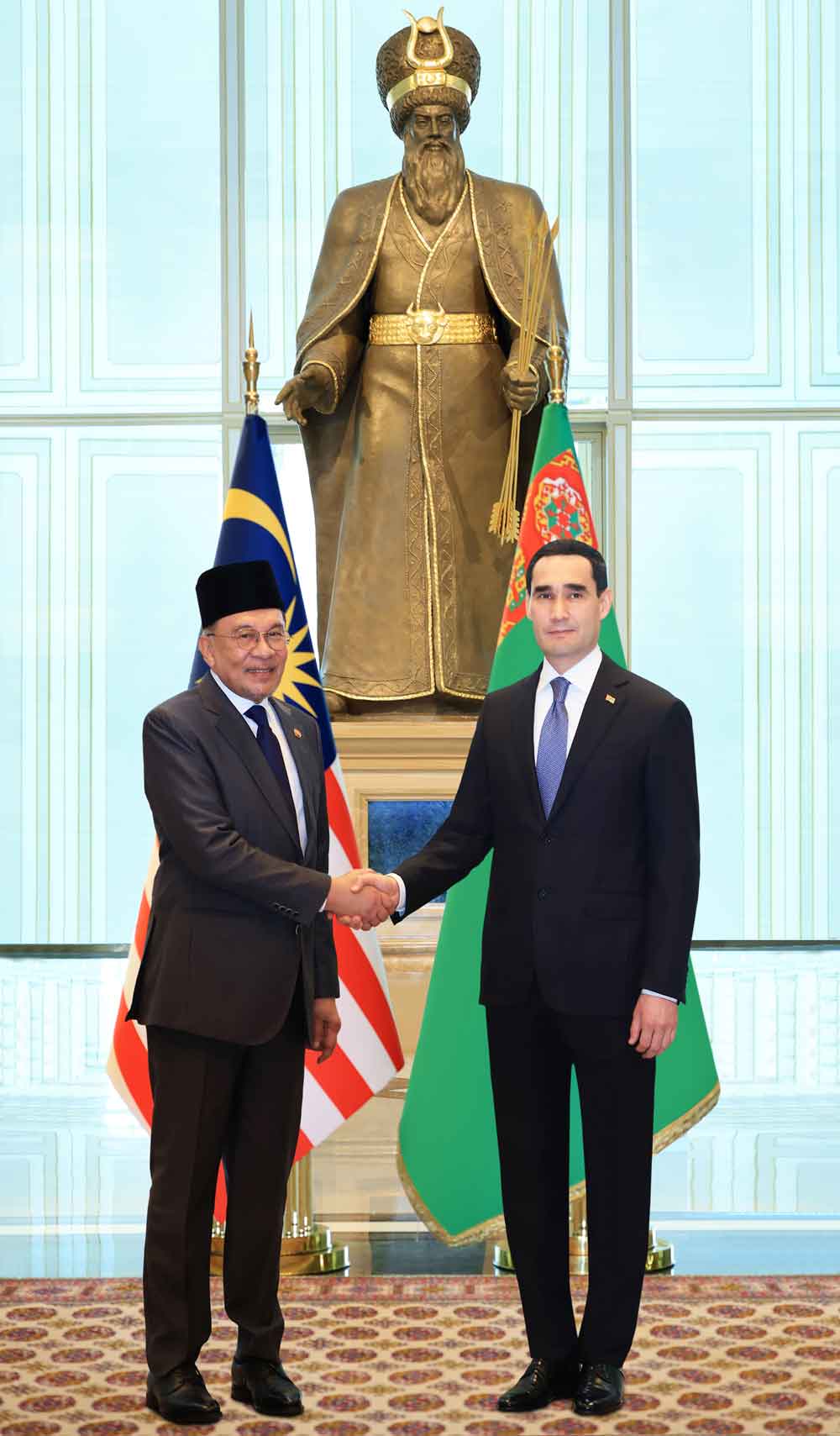 Negotiations Held Between the President of Turkmenistan and the Prime Minister of Malaysia